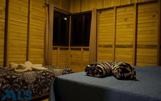 El Peñol Morro 2-Bed Furnished House with Jacuzzi – MLS 253424