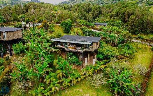 El Peñol 4-Bedroom Modern House with Lake and Mountain Views – MLS 257055