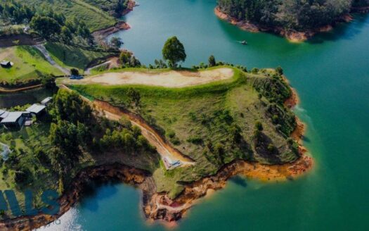 El Peñol Peninsula Lot with Marina and Development Potential – MLS 245869