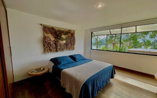 Guatapé Luxury 3-Bed Apartment with Lake Access – MLS 252073